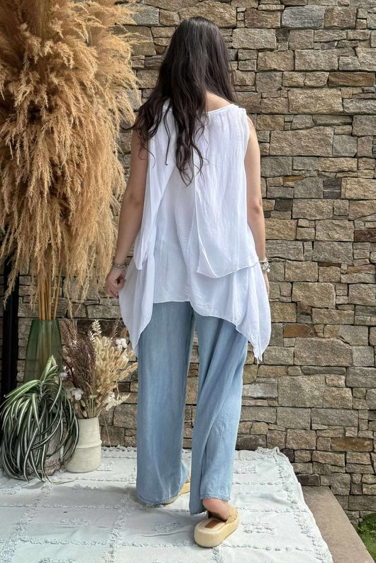 The Cova Santa Layer Top White